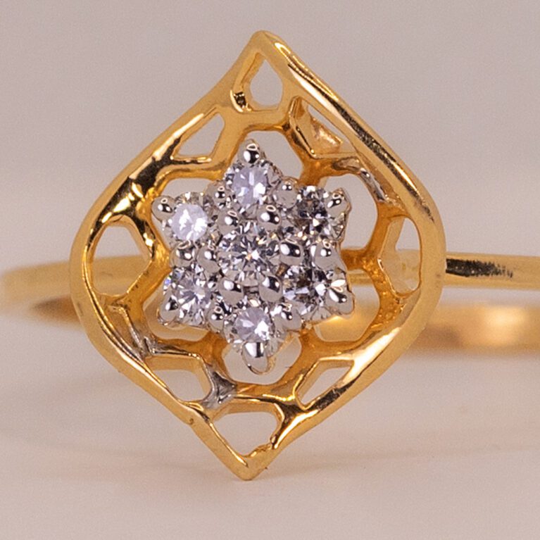 Yellow Gold Flower Finger Ring