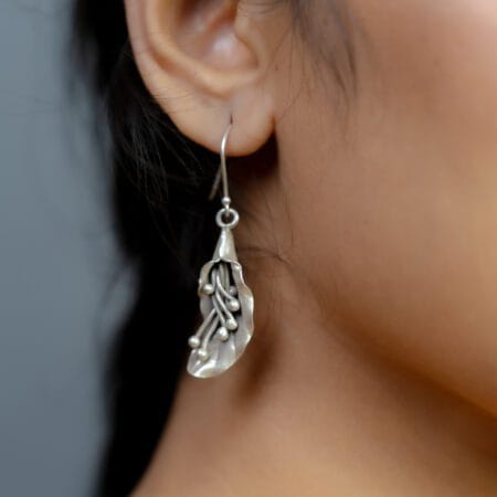 Silver Floret Cala Liily Dangler