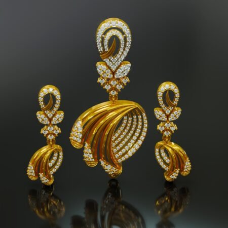 Radiant Rose Regal Charm Halfset 570
